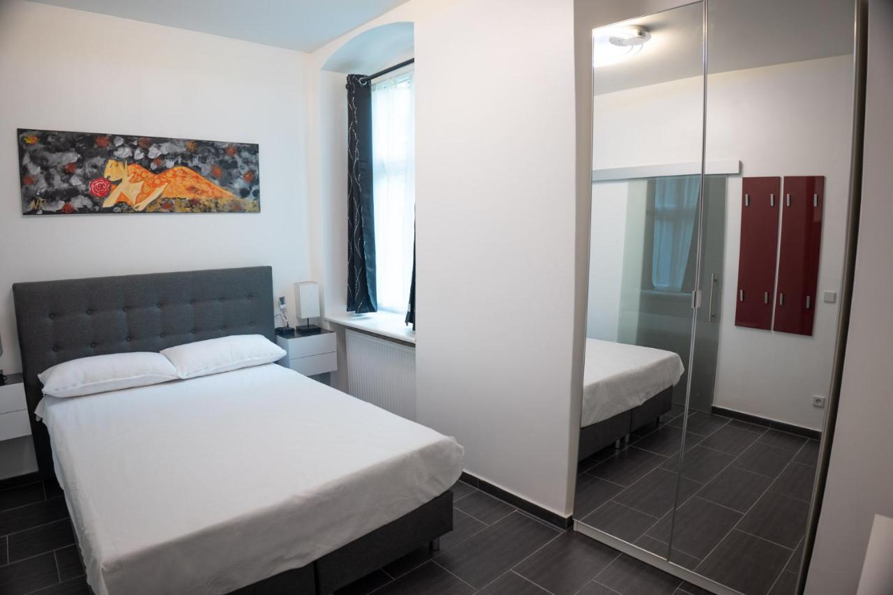 One Way Apartment Берлин Екстериор снимка